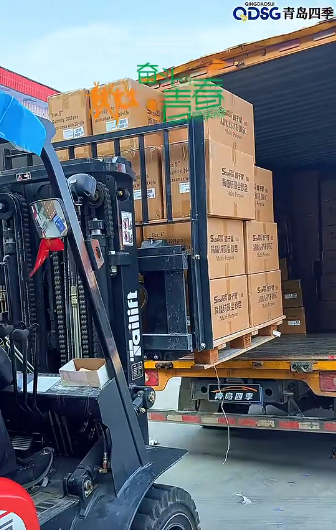 装车发货...老板们，请注意查收！